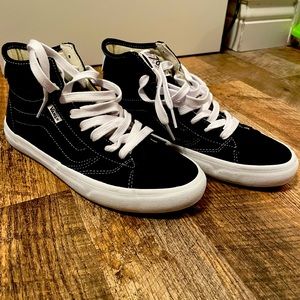 Vans Lizzie Armanto skate shoes